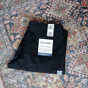 Dockers Classic Fit Pleated Khakis